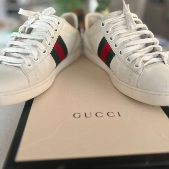 Gucci Shoes - Gucci Classic White Sneakers with Red and Green Accents